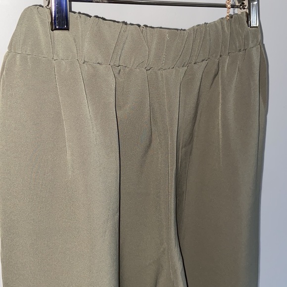 Wide Legged Pastel Green Dress Pants - Picture 4 of 5